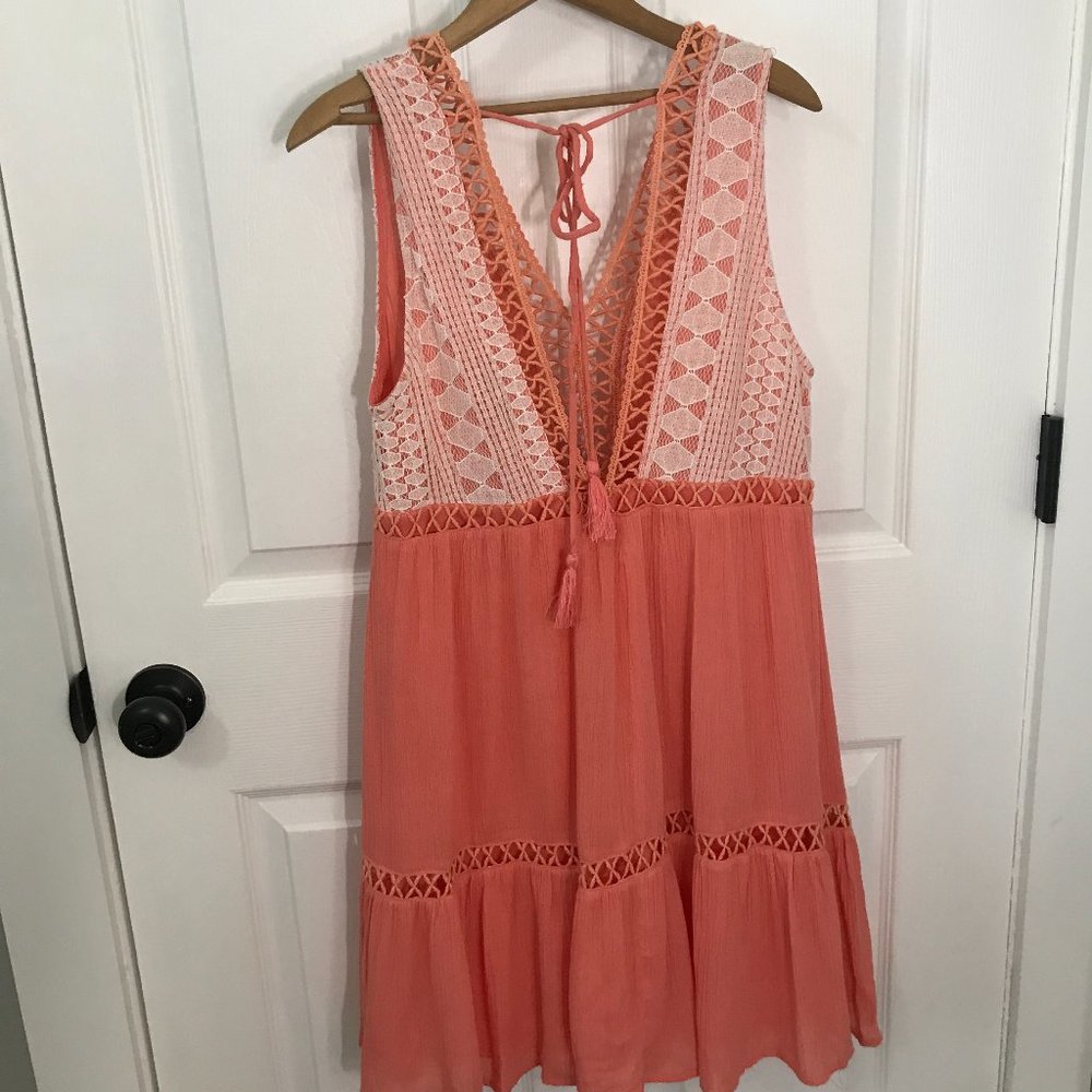 V neck dress with lace - Picture 7 of 7